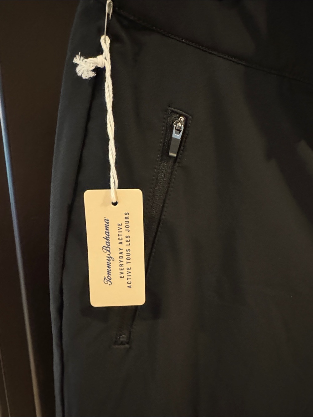 Women’s Tommy Bahama Black Performance Stretch Pants. NWT Size Large - Picture 2 of 4